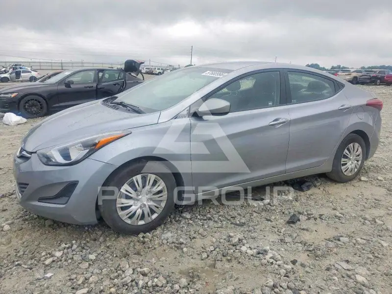 2016 Hyundai Elantra photo