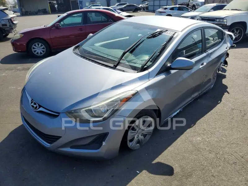 2016 Hyundai Elantra photo