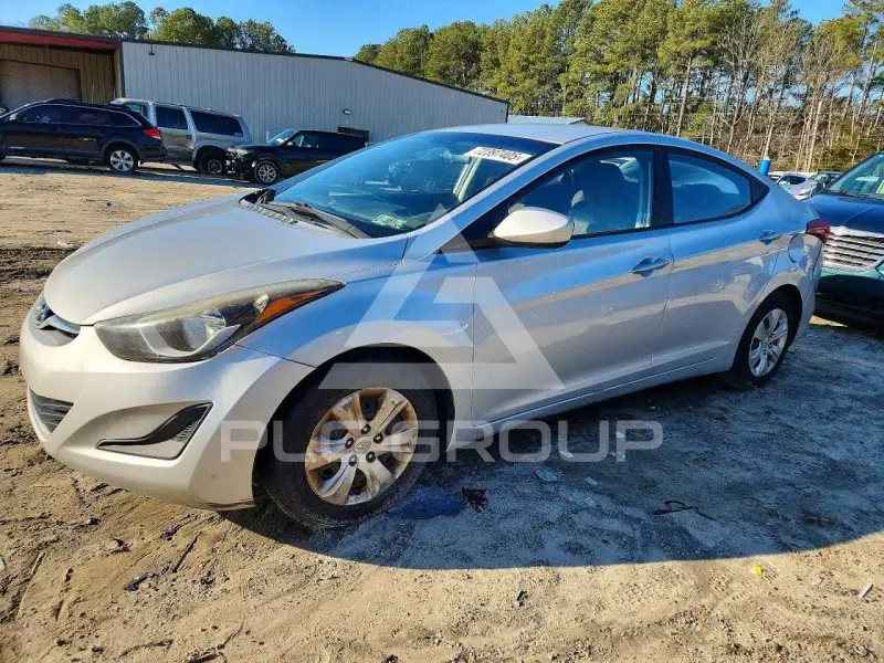 2016 Hyundai Elantra фото