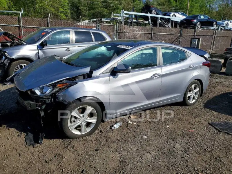 2016 Hyundai Elantra photo