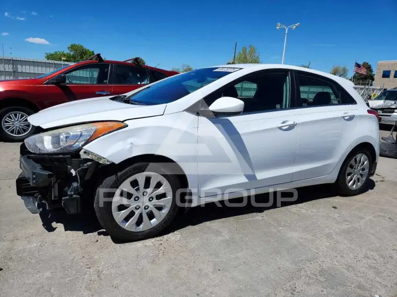 2016 Hyundai Elantra фото