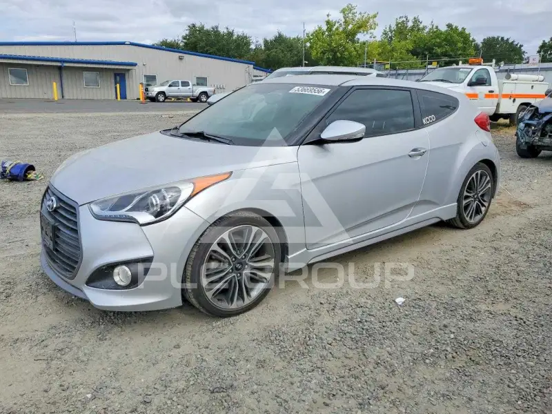 2016 Hyundai Veloster photo