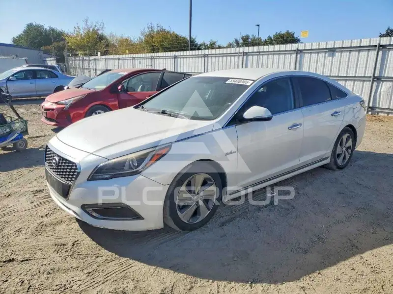 2016 Hyundai Sonata photo