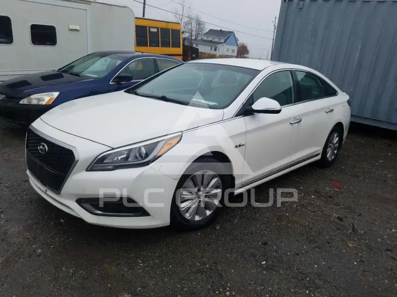 2016 Hyundai Sonata photo