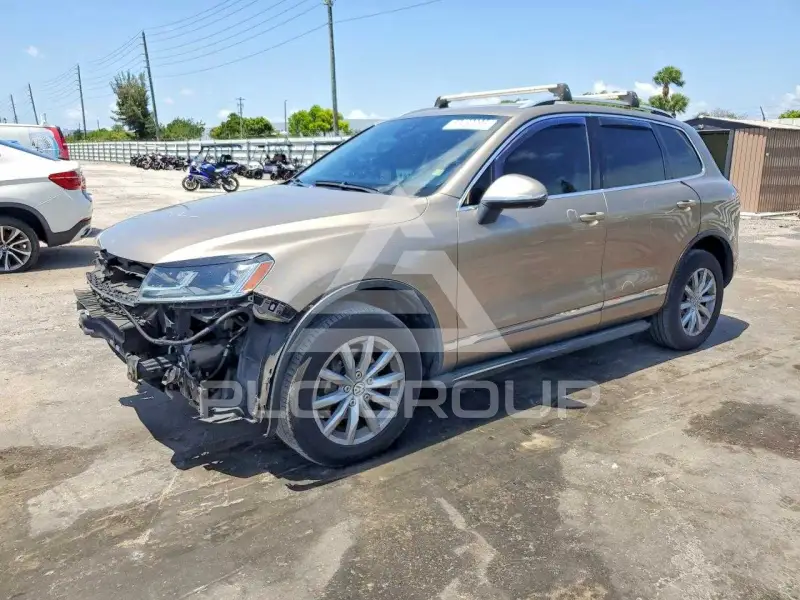 2016 Volkswagen Touareg фото
