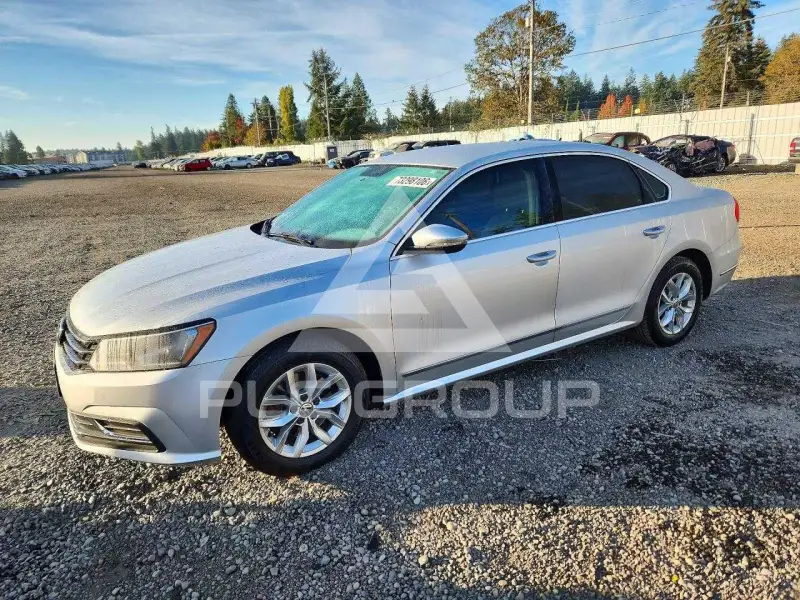 2016 Volkswagen Passat photo