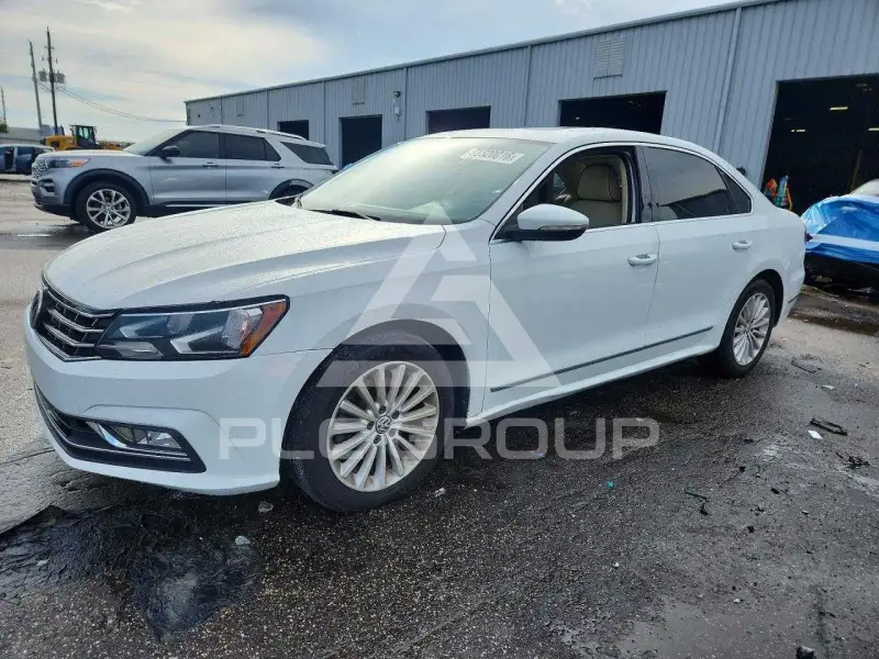 2016 Volkswagen Passat photo