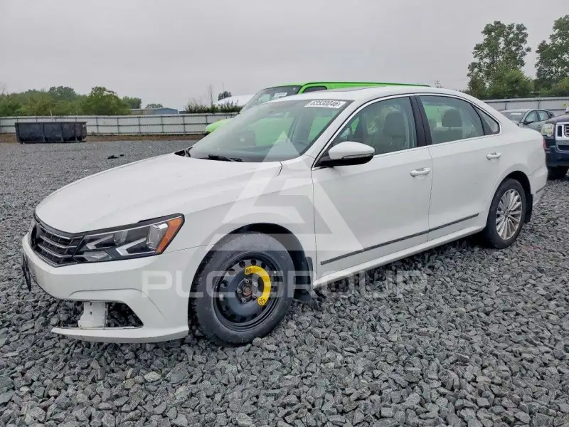 2016 Volkswagen Passat фото