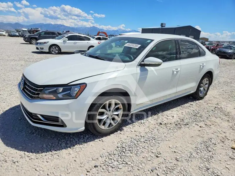 2016 Volkswagen Passat photo