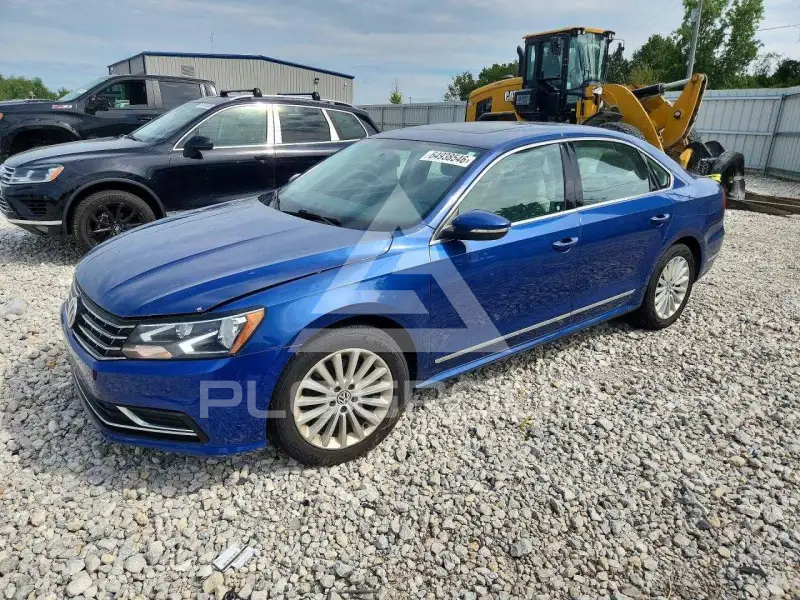 2016 Volkswagen Passat photo