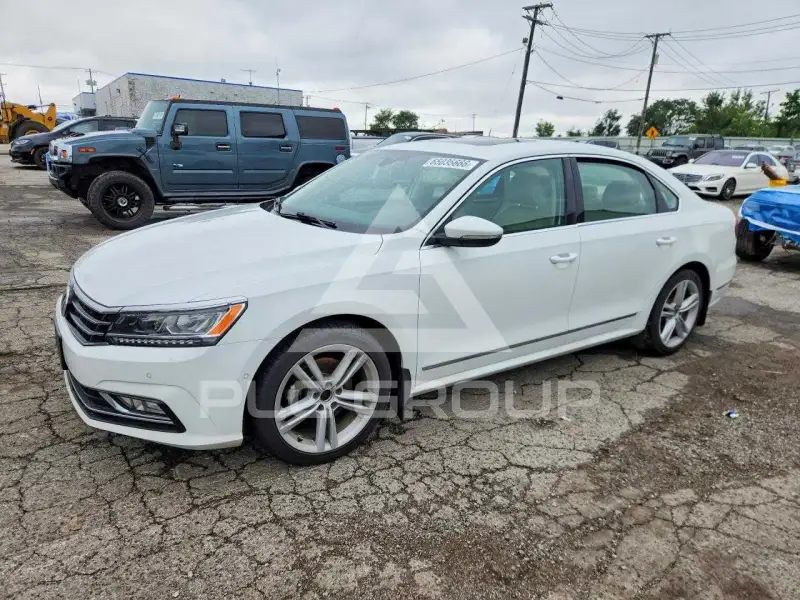 2016 Volkswagen Passat photo