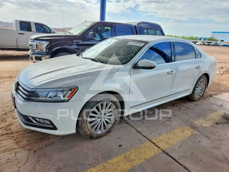 2016 Volkswagen Passat photo