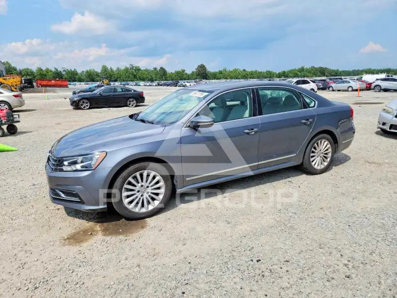 2016 Volkswagen Passat photo