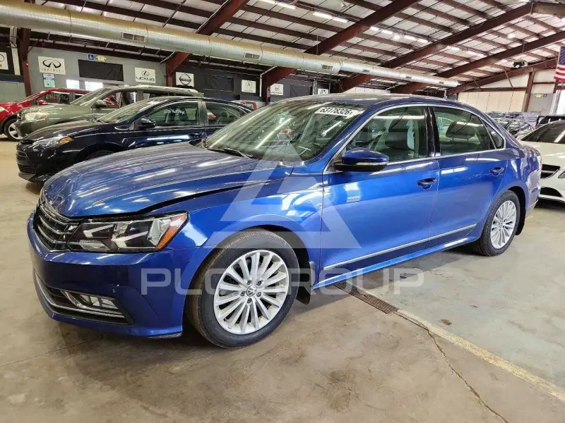 2016 Volkswagen Passat фото