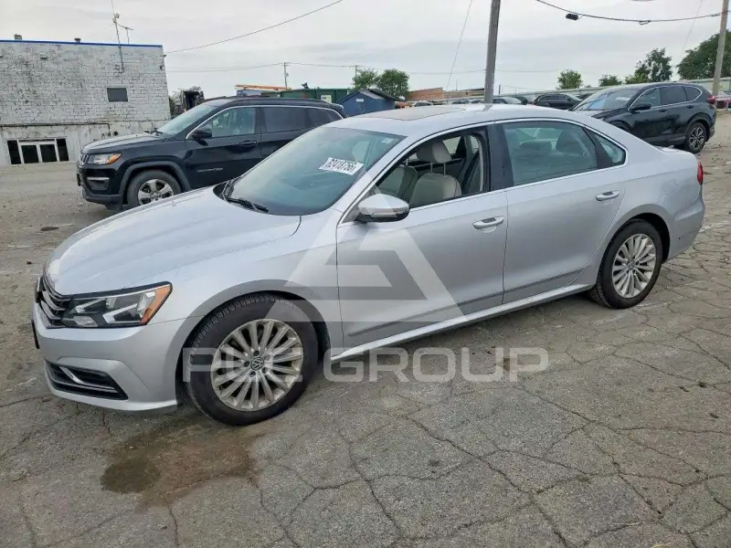 2016 Volkswagen Passat фото
