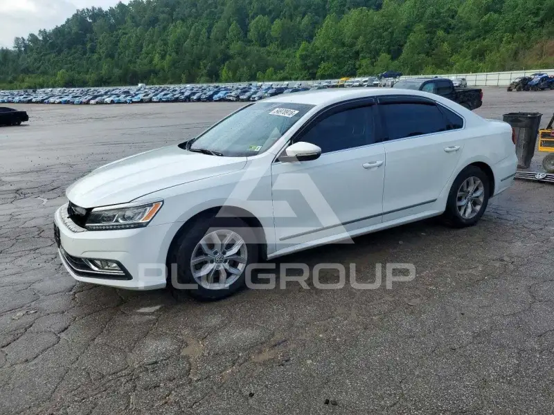 2016 Volkswagen Passat photo