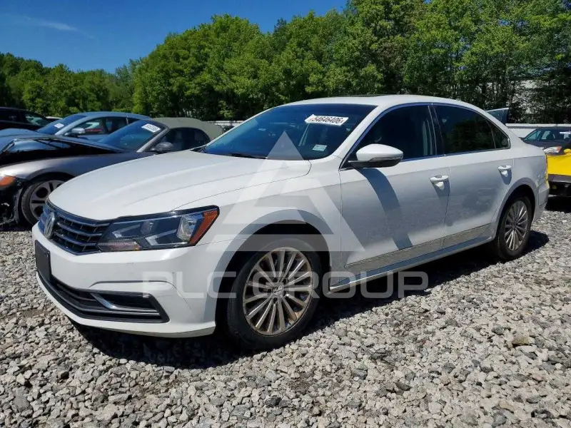 2016 Volkswagen Passat photo