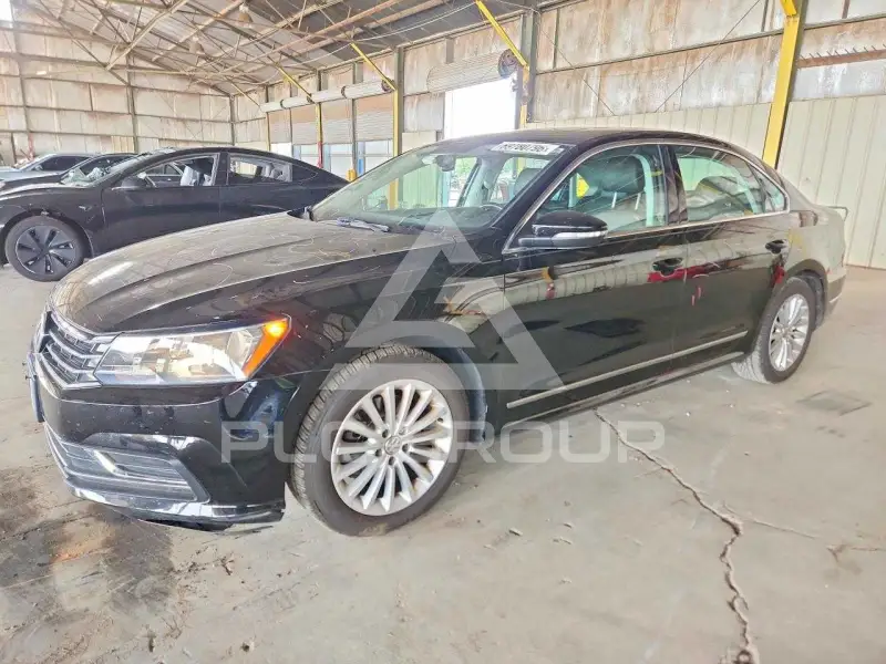 2016 Volkswagen Passat photo