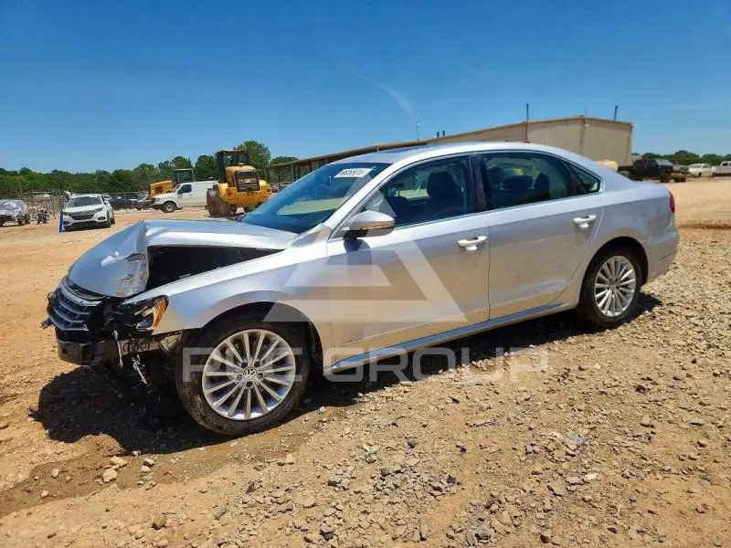 2016 Volkswagen Passat photo