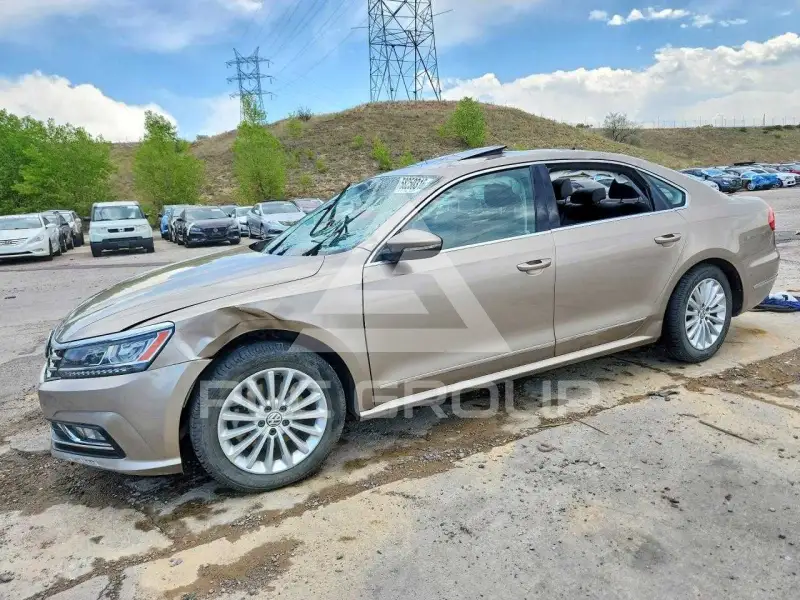 2016 Volkswagen Passat photo