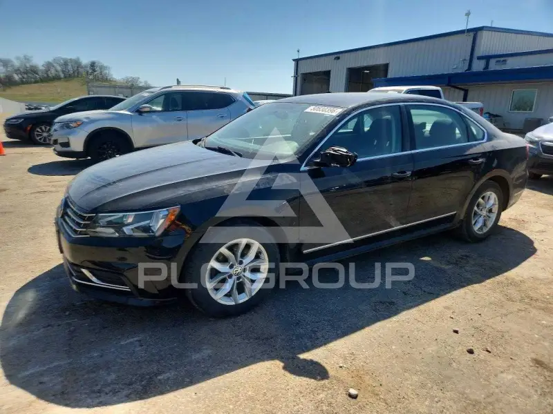 2016 Volkswagen Passat photo