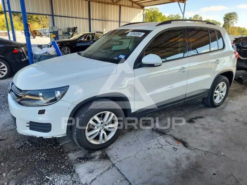 2016 Volkswagen Tiguan photo