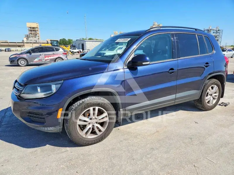 2016 Volkswagen Tiguan photo