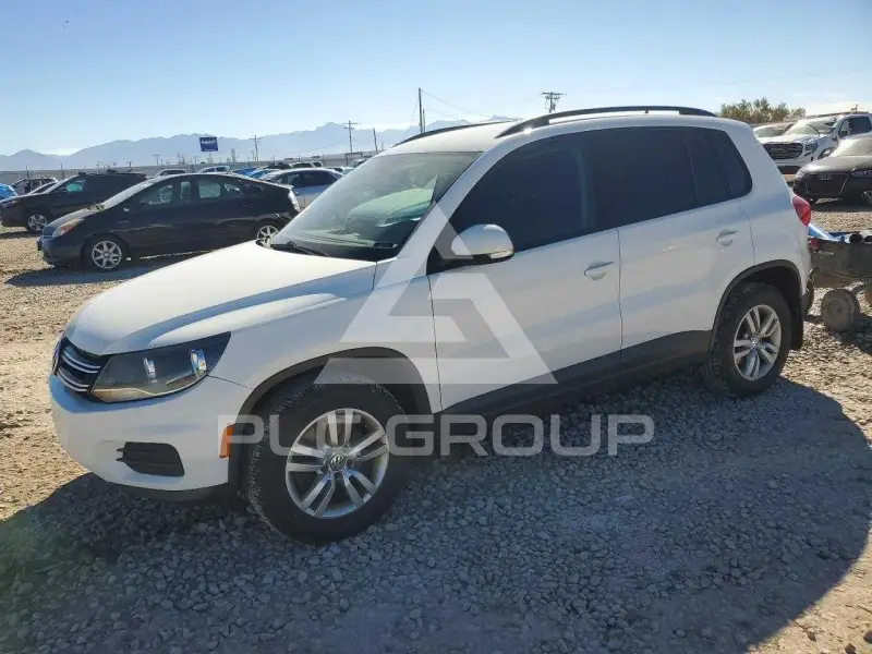 2016 Volkswagen Tiguan photo