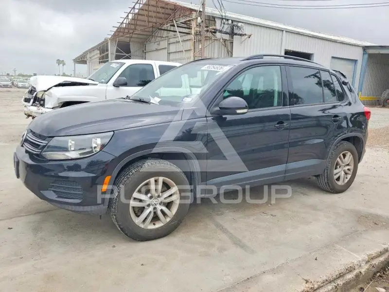 2016 Volkswagen Tiguan photo
