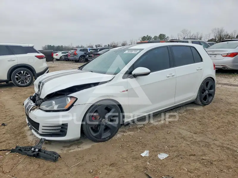 2016 Volkswagen GTI photo