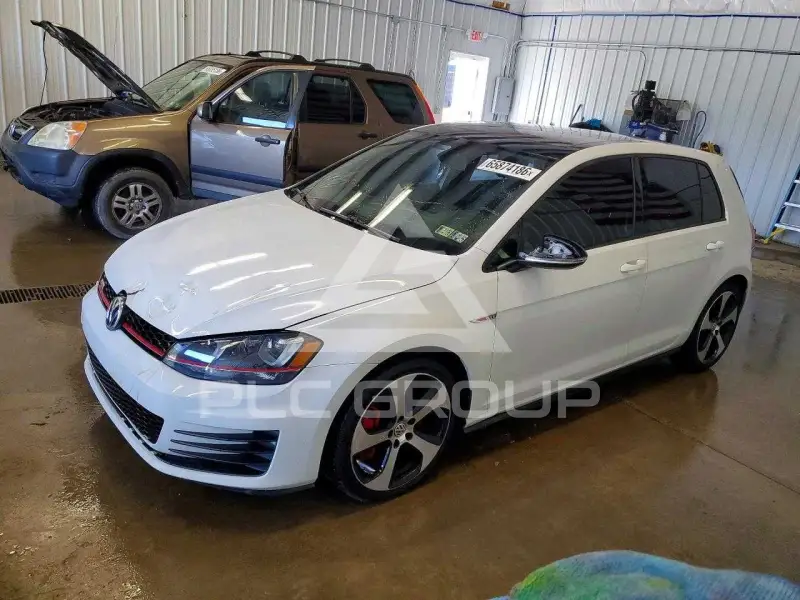2016 Volkswagen GTI photo