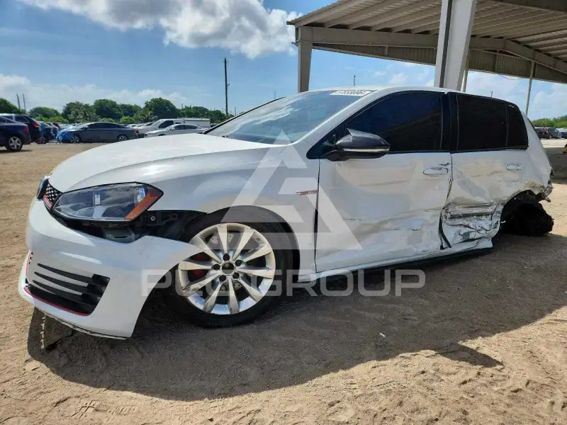 2016 Volkswagen GTI photo