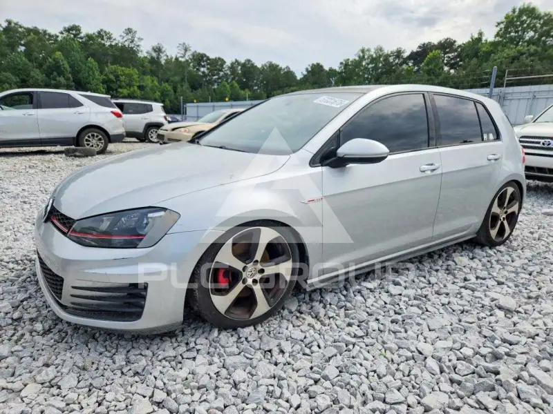 2016 Volkswagen GTI фото