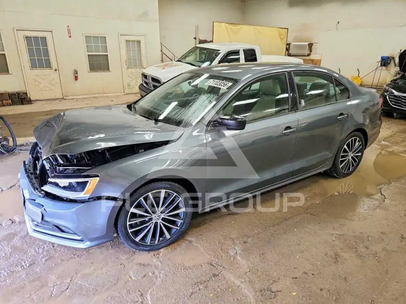 2016 Volkswagen Jetta photo