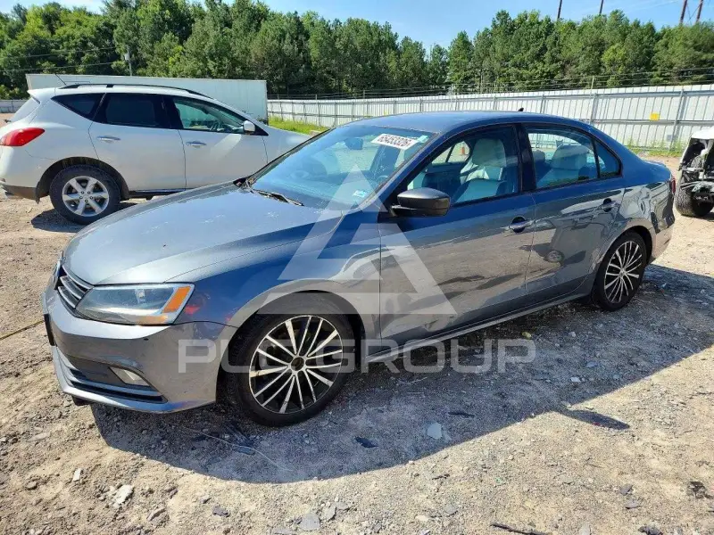 2016 Volkswagen Jetta photo