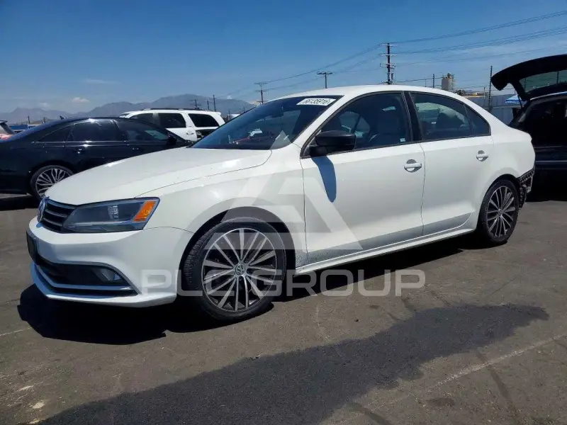 2016 Volkswagen Jetta фото