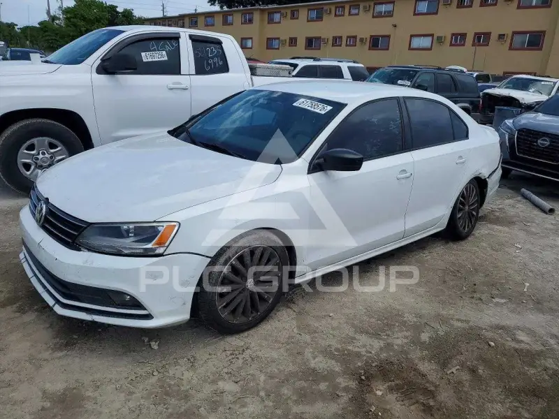 2016 Volkswagen Jetta фото