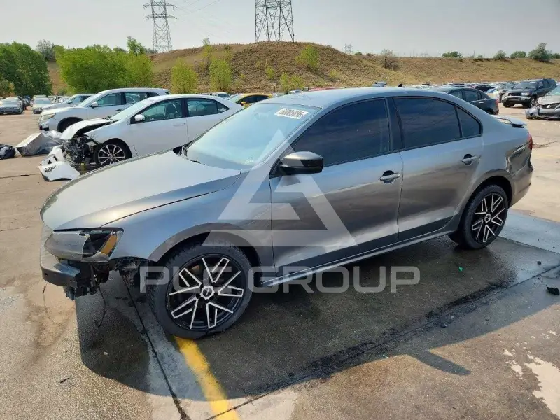 2016 Volkswagen Jetta photo