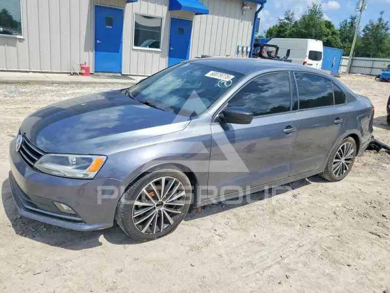 2016 Volkswagen Jetta фото