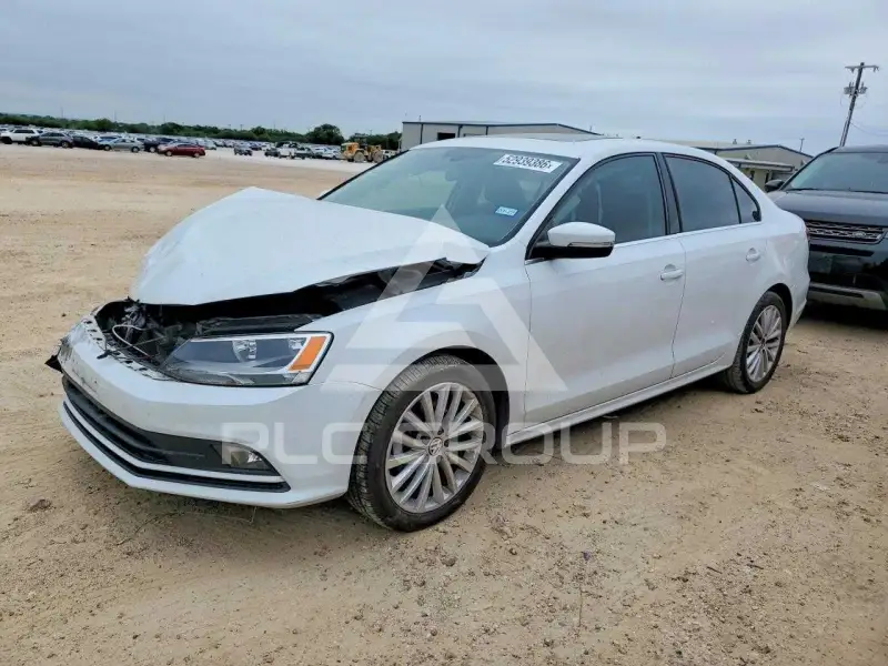 2016 Volkswagen Jetta photo