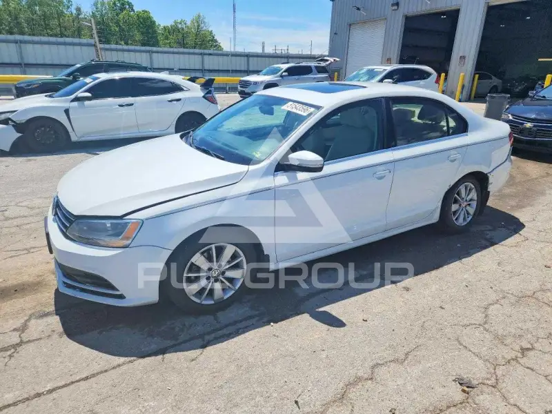 2016 Volkswagen Jetta photo