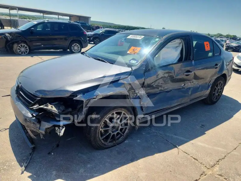 2016 Volkswagen Jetta фото