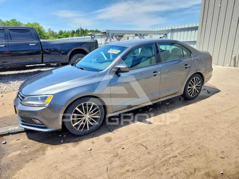 2016 Volkswagen Jetta photo