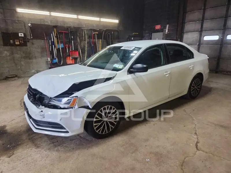 2016 Volkswagen Jetta photo