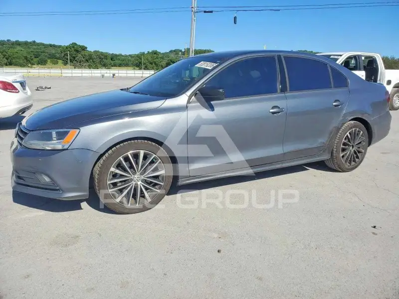 2016 Volkswagen Jetta фото