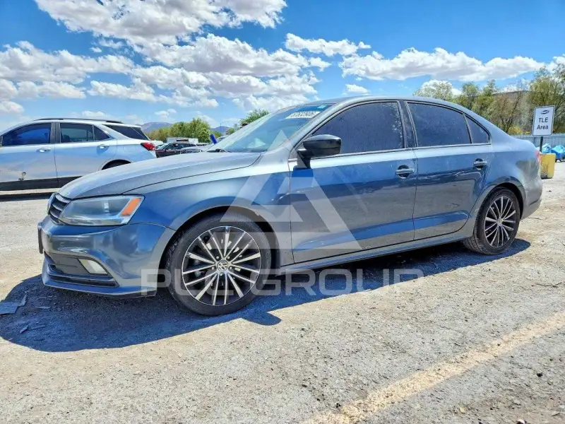 2016 Volkswagen Jetta photo