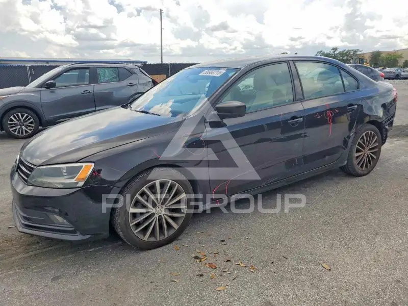 2016 Volkswagen Jetta photo