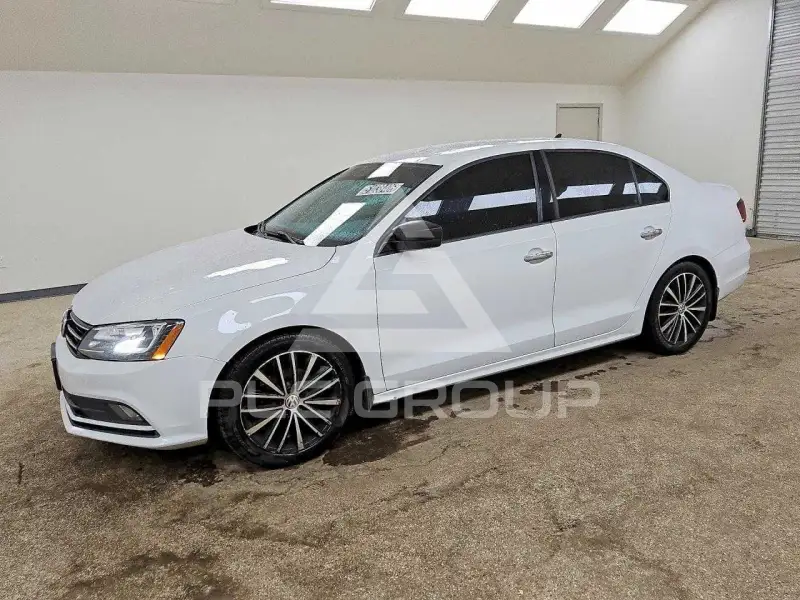 2016 Volkswagen Jetta фото