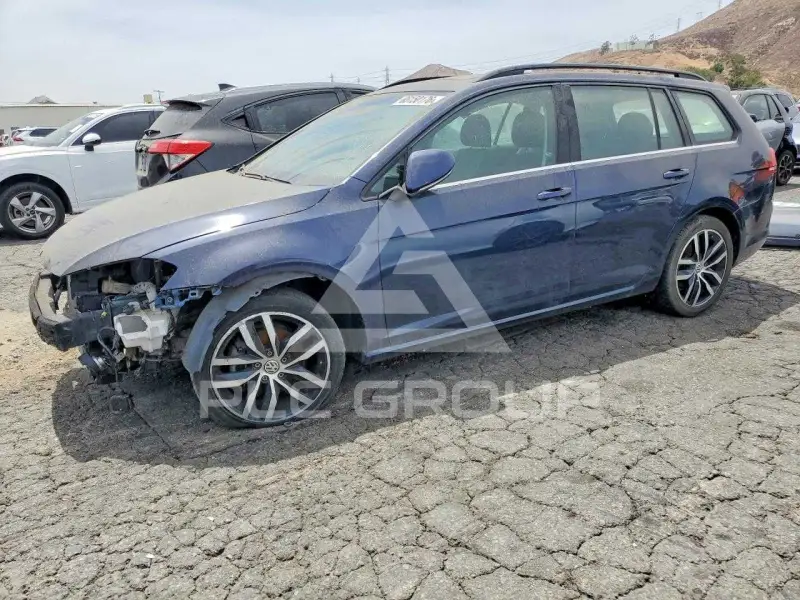 2016 Volkswagen GOLF фото