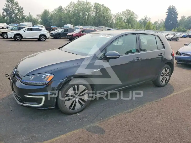 2016 Volkswagen GOLF фото